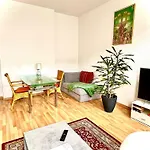 Hegelstrasse 19, Prachtstrasse Der Gruenderzeit